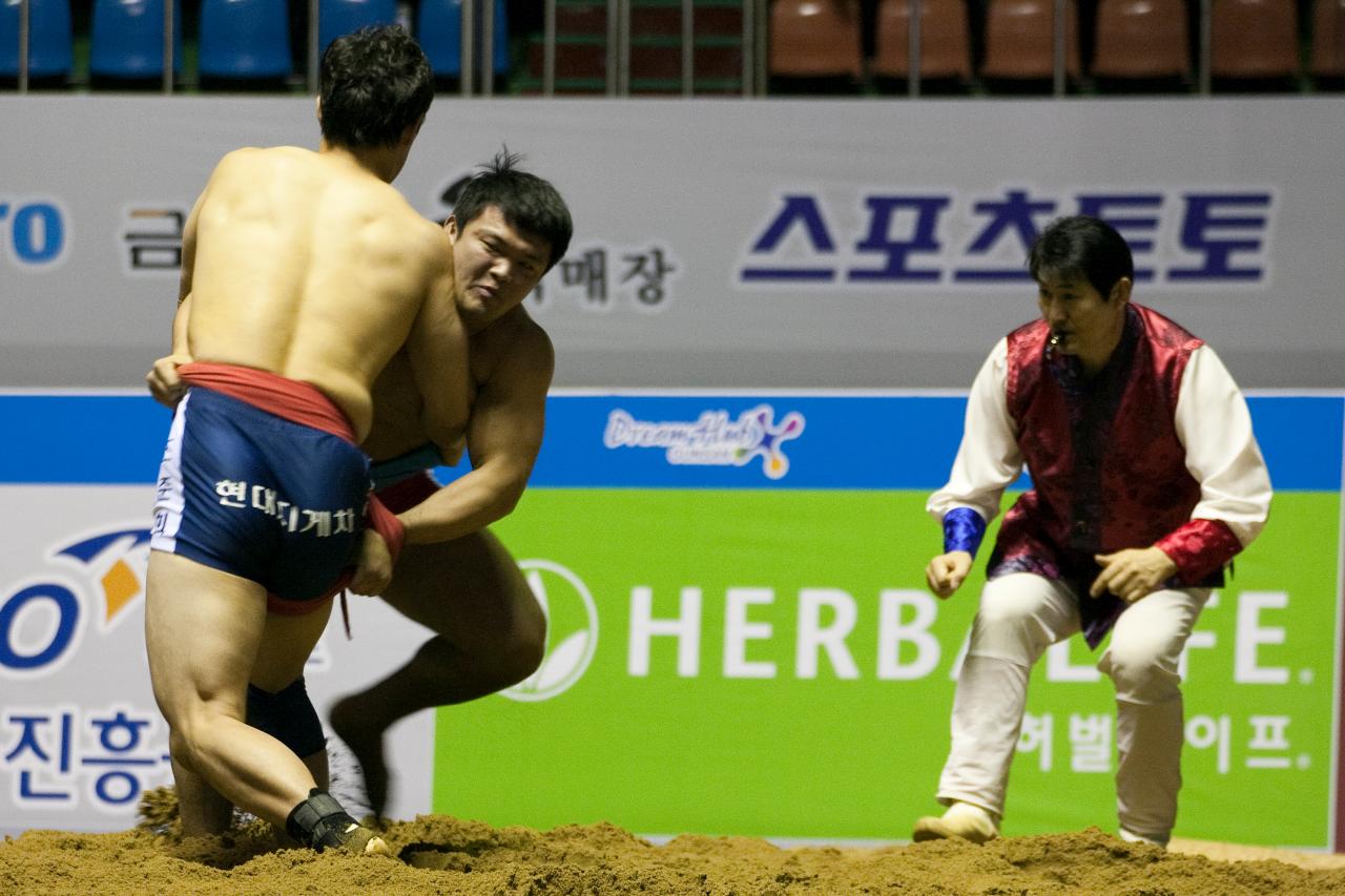 설날 장사씨름대회