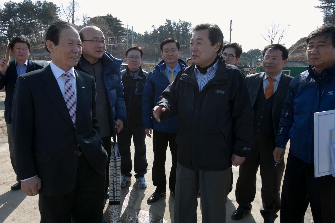 맹형규 행안부장관 4대강 자전거길 현장점검