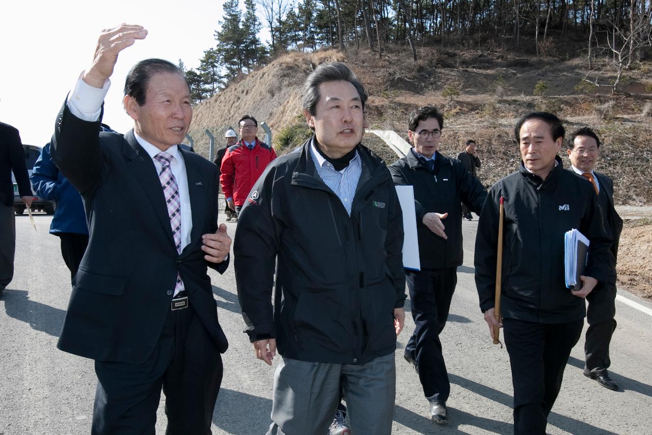 맹형규 행안부장관 4대강 자전거길 현장점검