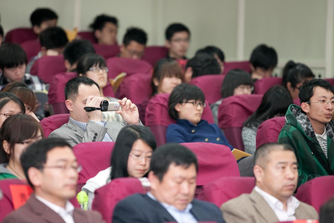 연대시 노동대학 기념식수 및 특강