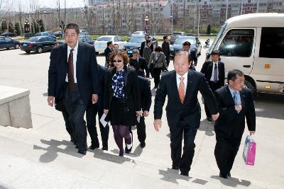 연대시 노동대학 기념식수 및 특강