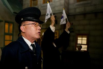 자원봉사자 교육 및 1930년대 시간여행 연극공연