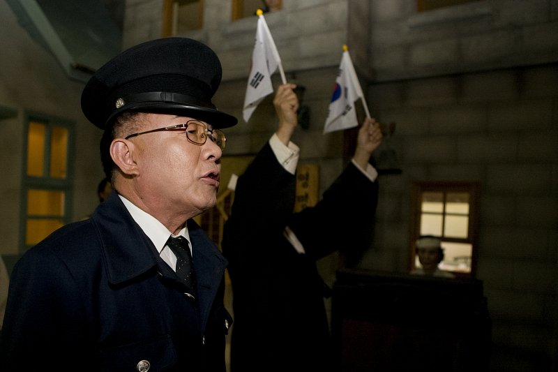 자원봉사자 교육 및 1930년대 시간여행 연극공연