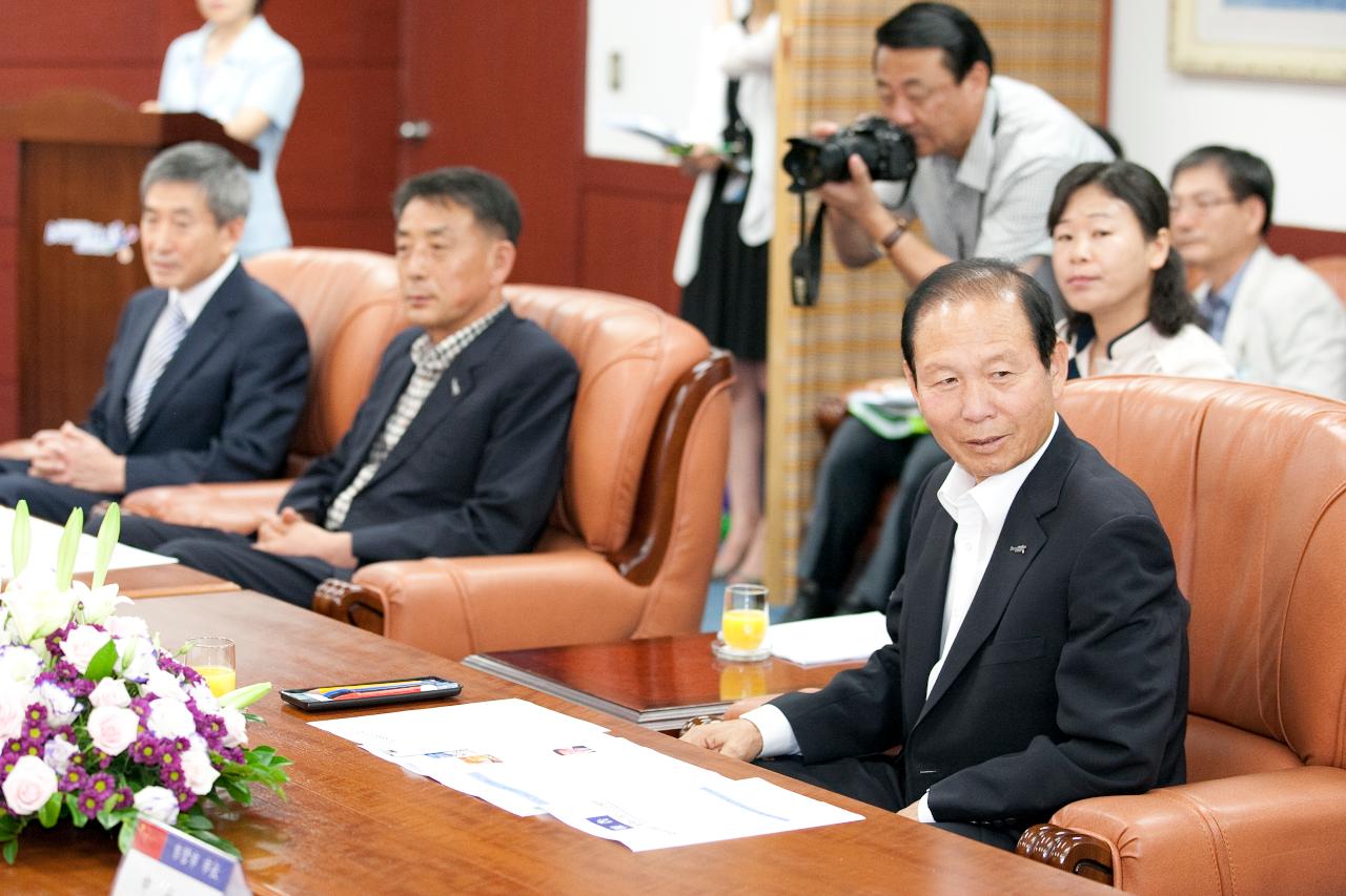 중국 동영시 시장일행 방문