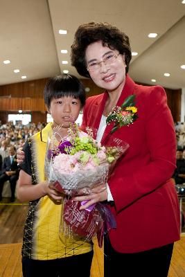 가천 이길여 여사 흉상 제막식