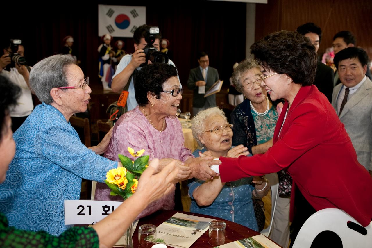 가천 이길여 여사 흉상 제막식