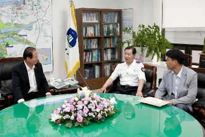 군산경찰서 수재민돕기 기탁