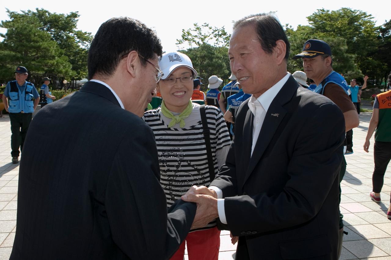 강남구청 수재민돕기 기탁