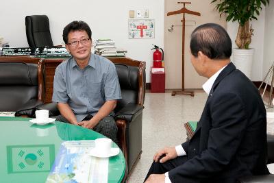 이항근 회현중 교장 공로패 수여