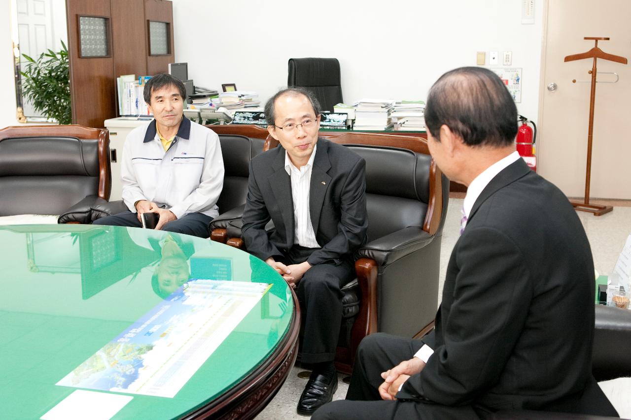 한국서부발전㈜ 이웃돕기 기탁