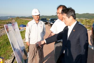 국토해양부장관 금강호 호안 시찰