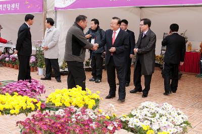 철새축제 개막식에 참석한 내외빈