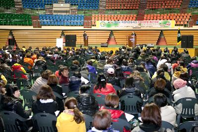 군산시 어린이 교통사고 제로화 운동 촉진대회에 참석한 문동신시장의 인사말 모습