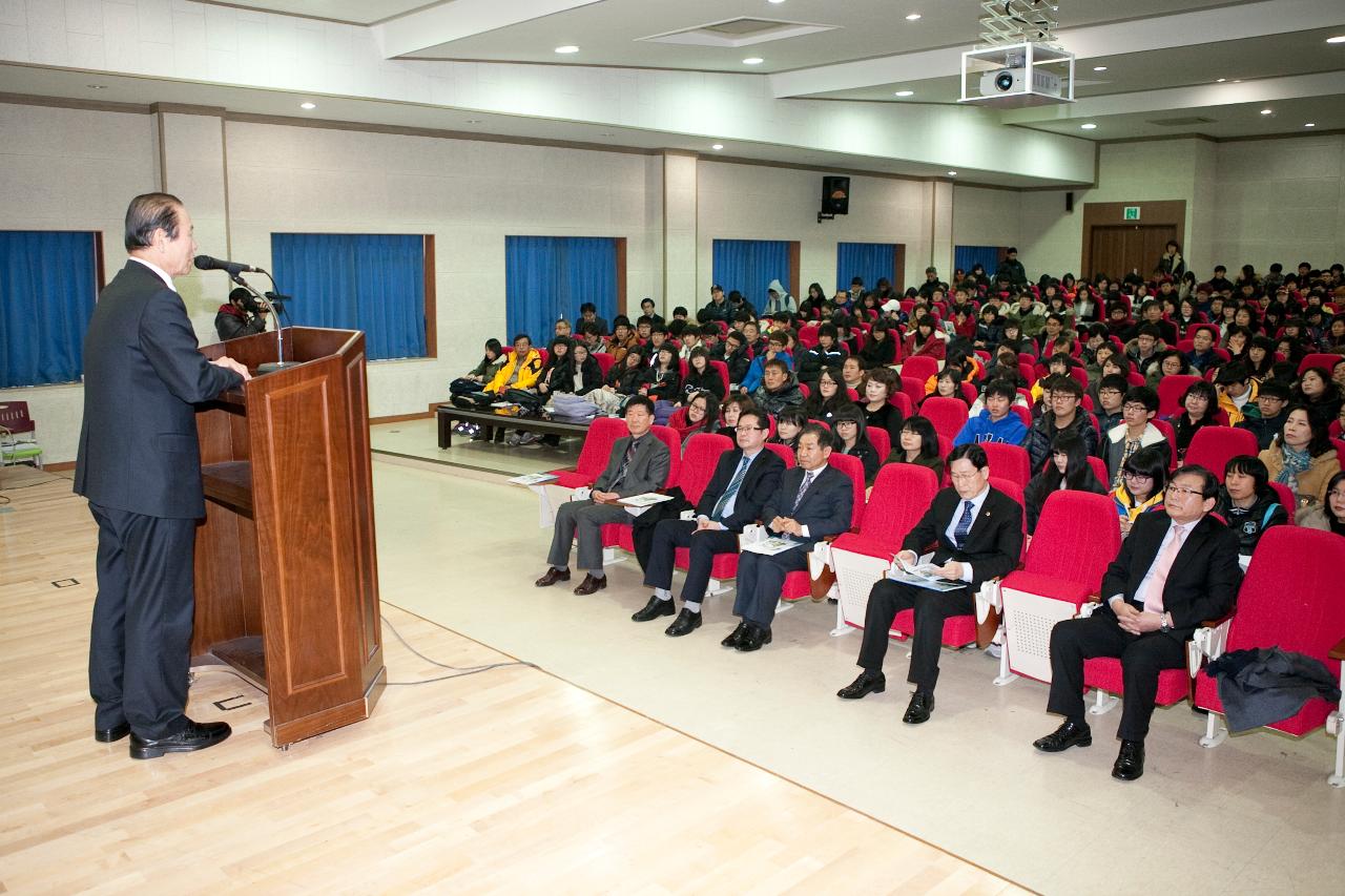 군산 시장님의 개강식 인사.