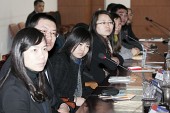 집중하는 중국 공무원들.사진(00004)