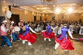 풍물 패 여성 무용수들의 화려한 북춤.사진(00021)