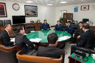 한국GM 시청광장 전시회