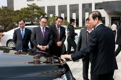 한국GM 시청광장 전시회