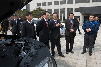 한국GM 시청광장 전시회