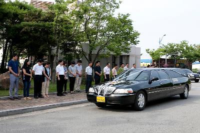 故 정한수 직원 운구