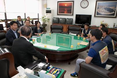 한국GM 노동조합 군산지회 지역복지 후원 기탁