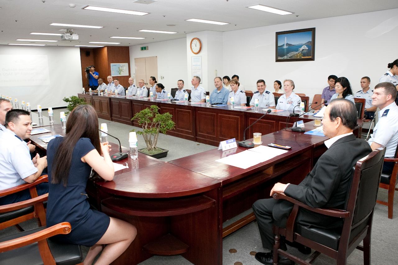 미공군 제8전투비행단 신임장교 방문