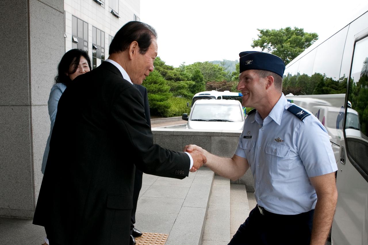 미공군 제8전투비행단 신임장교 방문