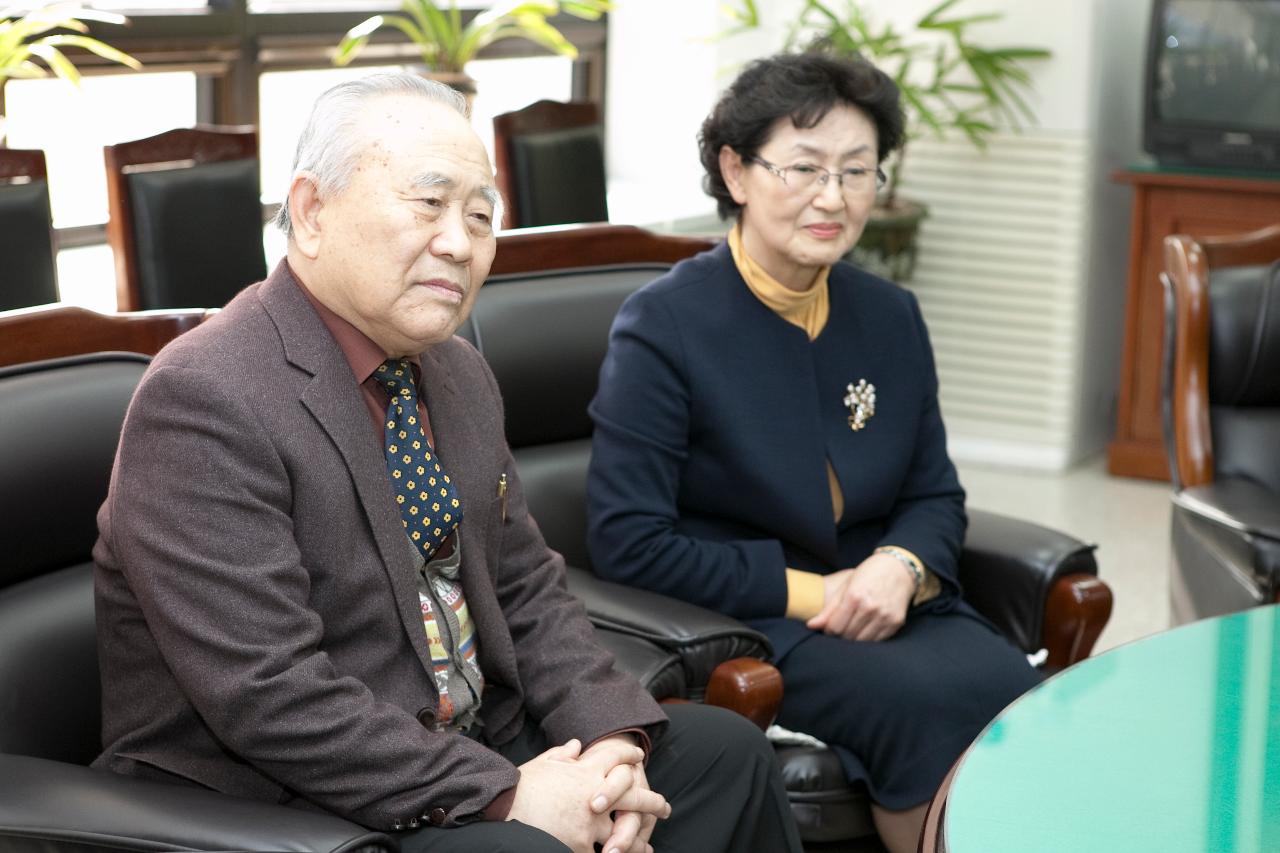 대한노인회 군산지회 장학금 기탁