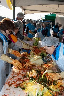 4대종단 자원봉사 협약 및 김장담그기