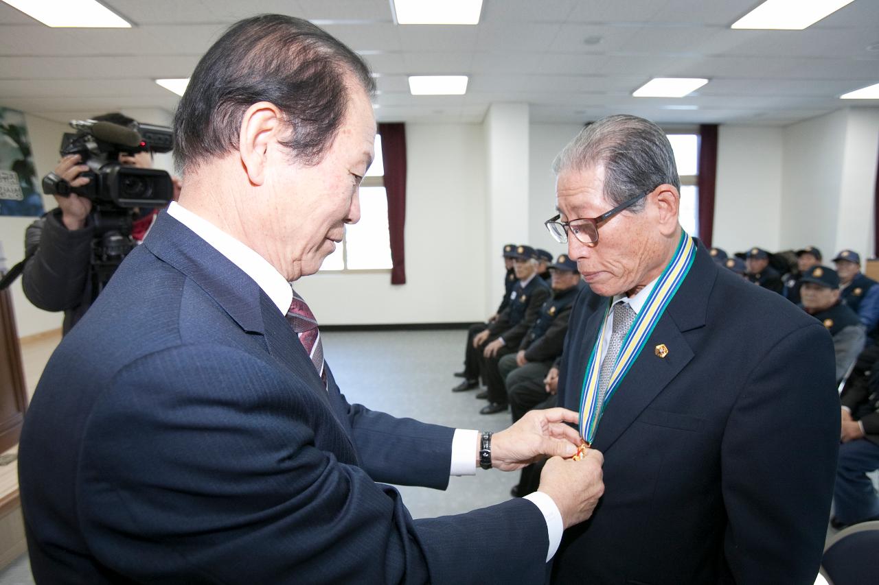 6.25참전유공자 호국영웅 기장 전수식