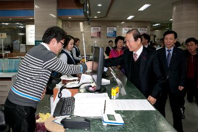 동군산병원 시장님 방문 및 환자 격려