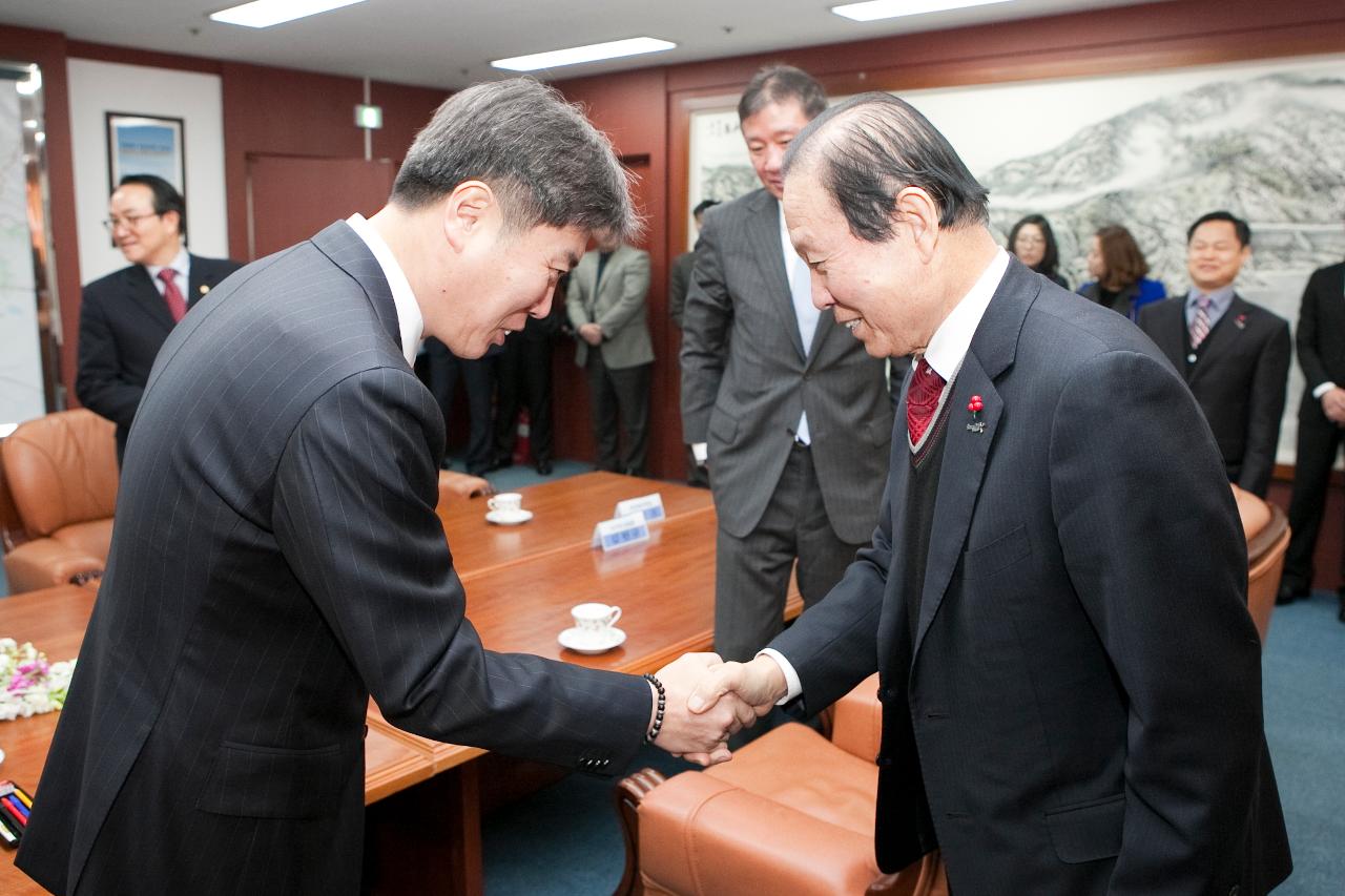 KCC이지스 프로농구 군산경기 협약식