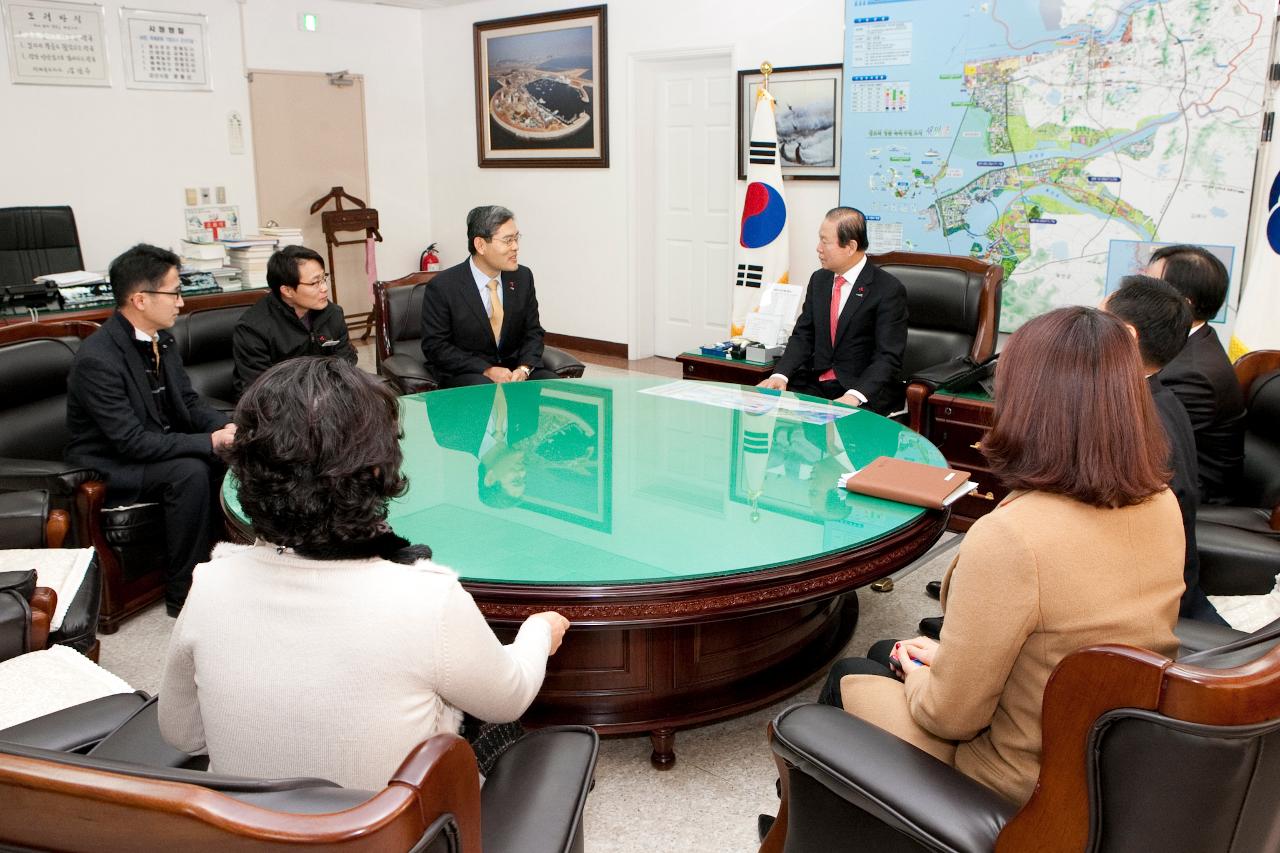 한국서부발전㈜ 군산발전처 이웃돕기 기탁