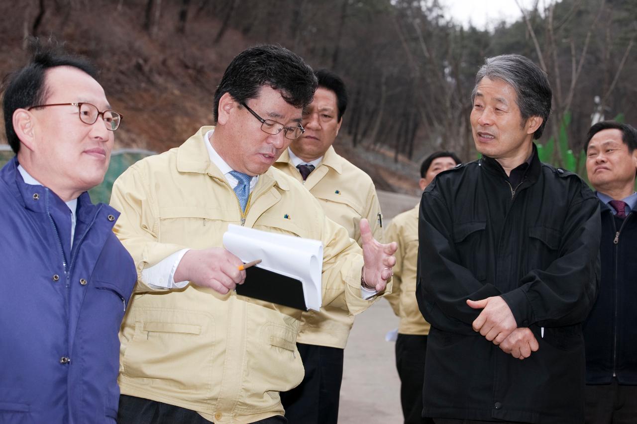 현장 간부회의