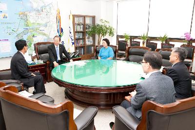 대한민국전몰군경유족회 박찬섭군산지회장 장학금 기탁