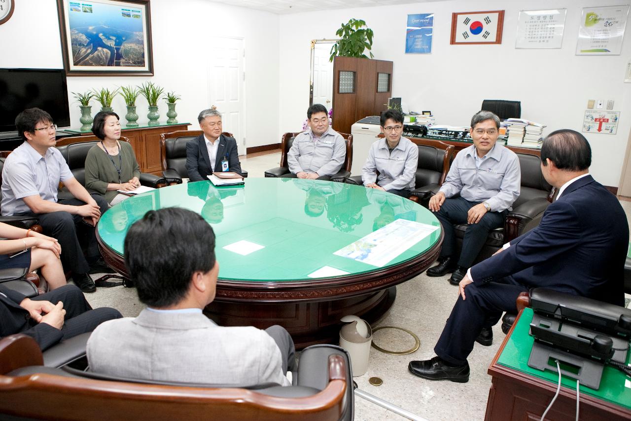 한국서부발전㈜ 군산발전처 이웃돕기 기탁