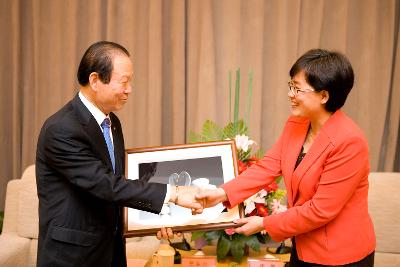 중국 위해시-대한민국 군산시 우호협력도시 협약식