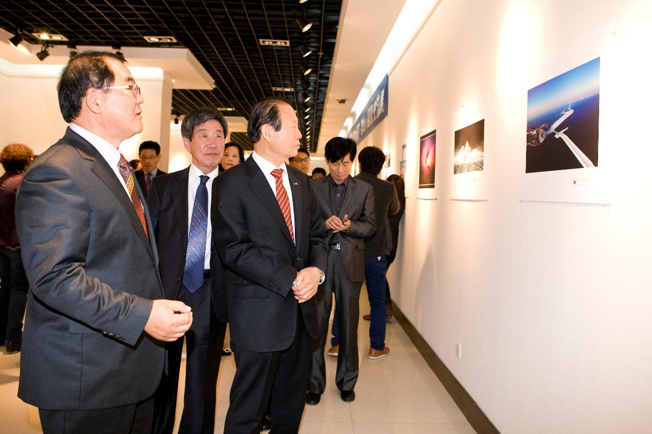 중국연대-한국 군산시 서예,미술,사진 교류전