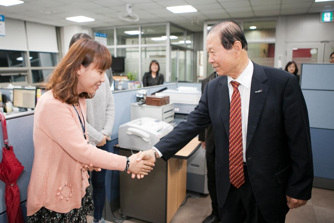 시장님, 시립도서관 방문