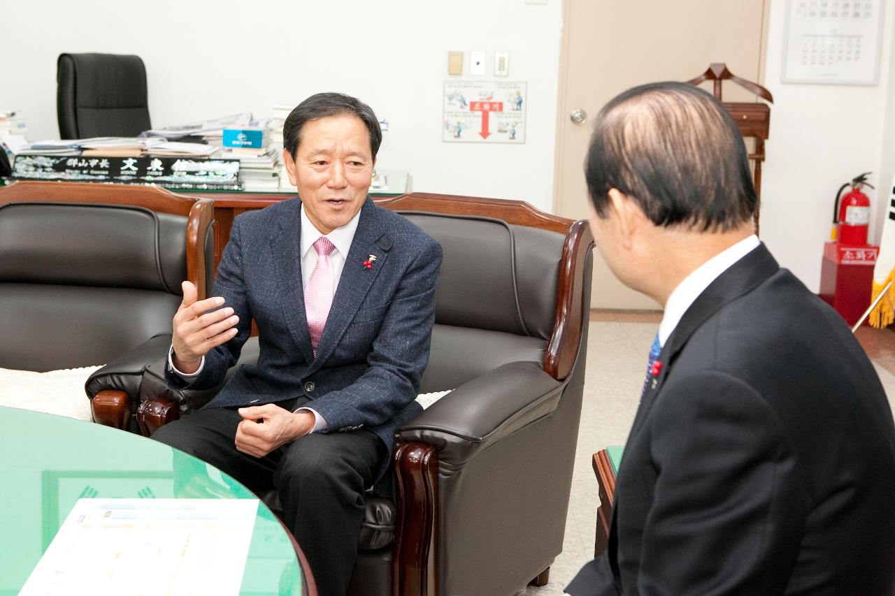 햇님토이 이웃돕기 기탁