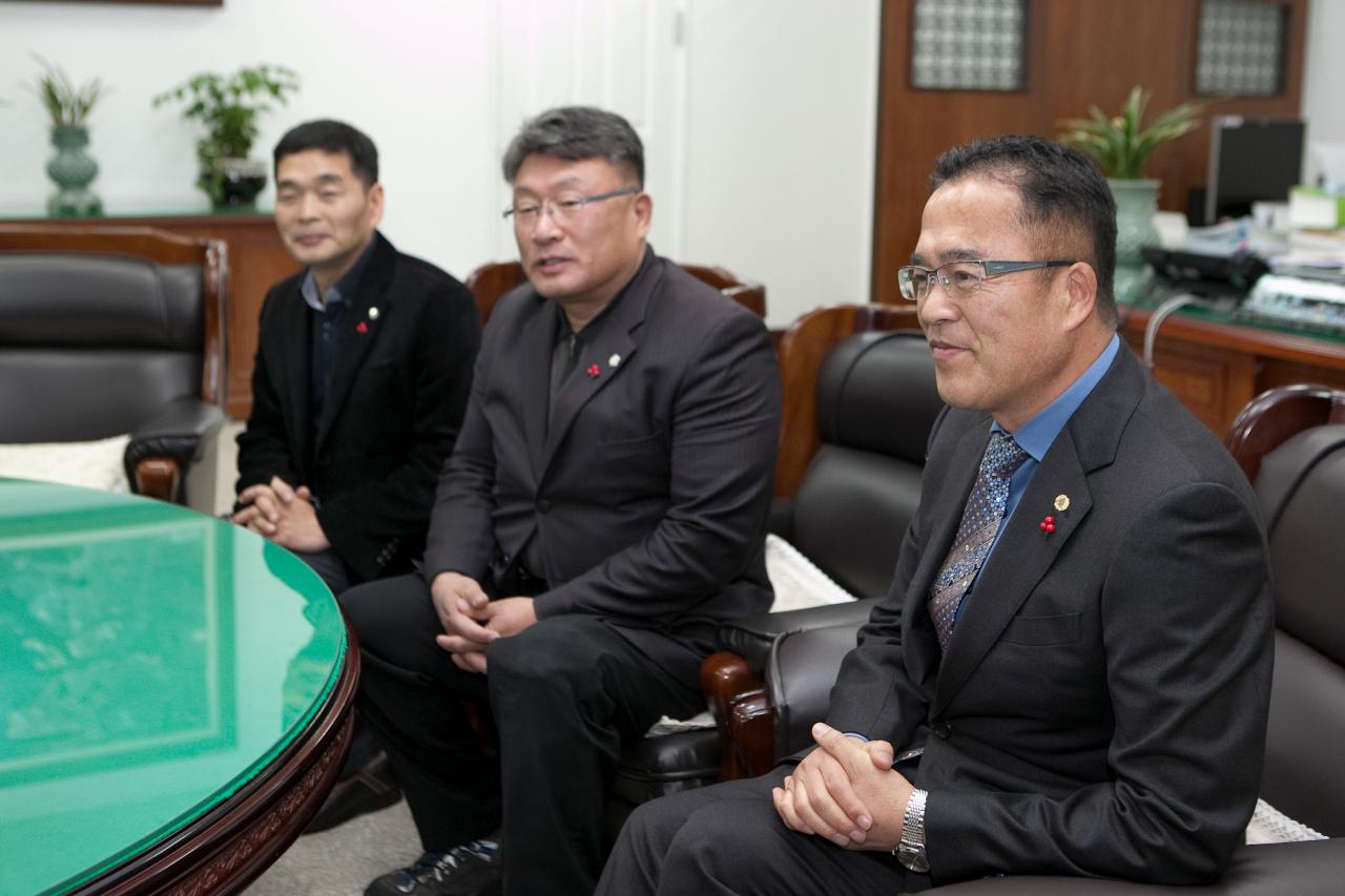 군산시 산악연맹 이웃돕기 기탁