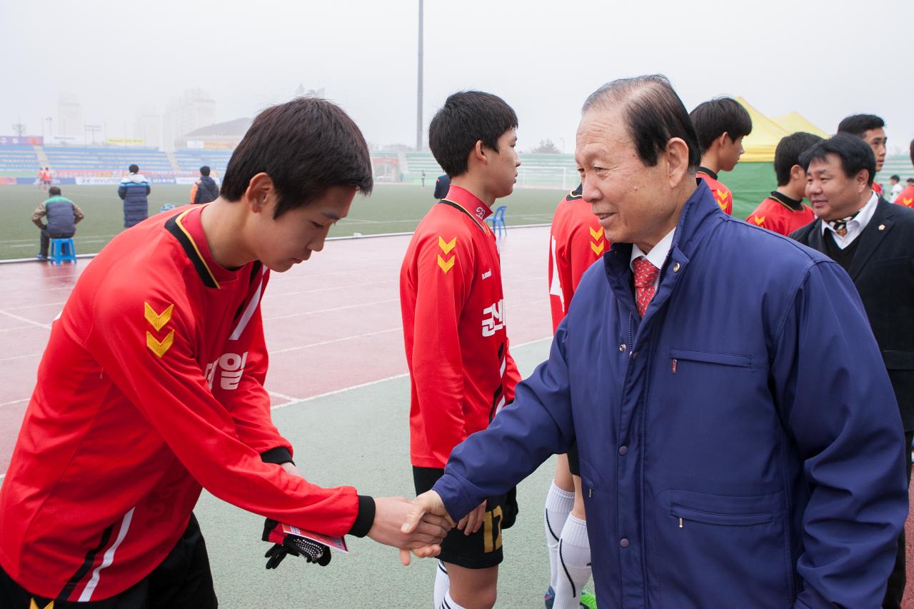 금석배축구대회 제일고 위문