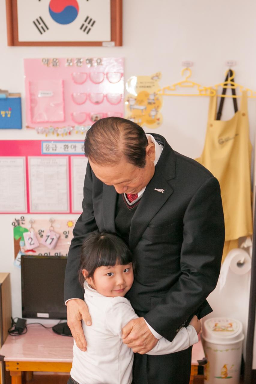 설맞이 복지시설 방문(지성 어린이집)