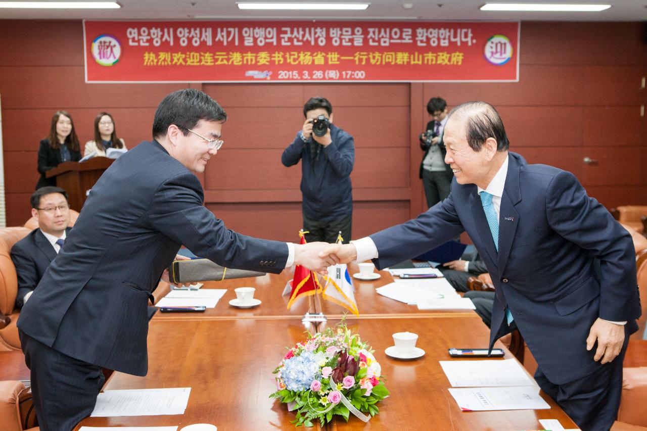 강소성 연운항시 서기일행 방문