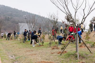 제70회 식목일 나무심기행사