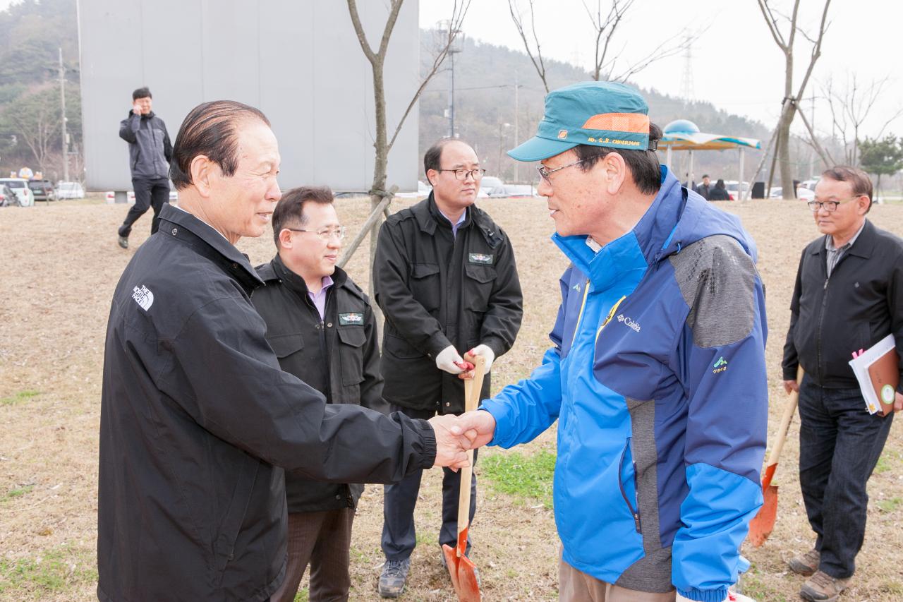 제70회 식목일 나무심기행사