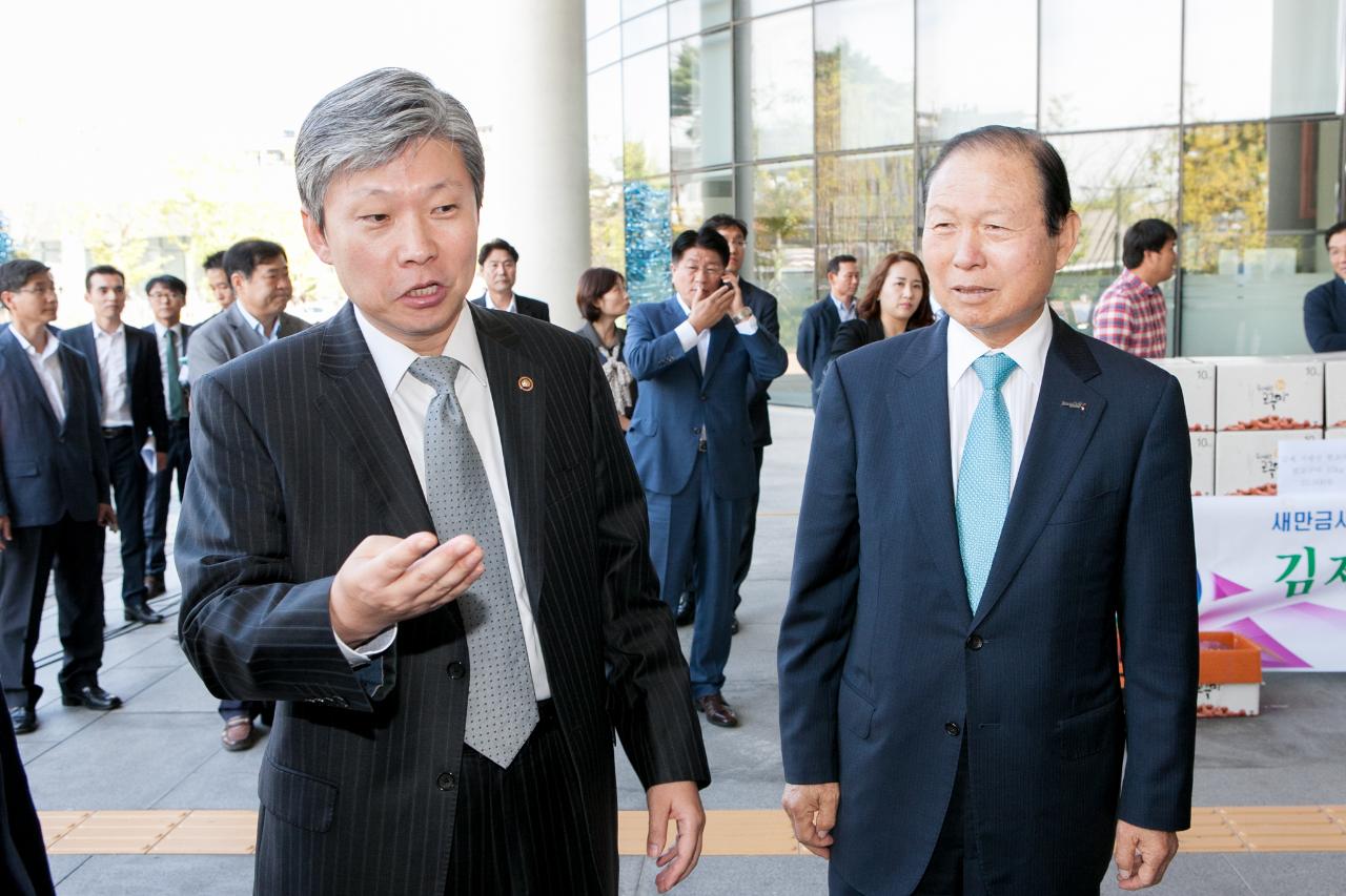 새만금사진전및 직거래장터 오프닝