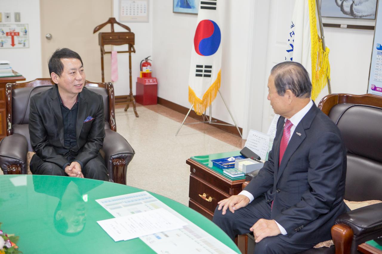 군산교육발전진흥재단 장학금 기탁식(옥외광고,우진이앤씨)