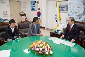 군산교육발전진흥재단 장학금 기탁식(옥외광고,우진이앤씨)사진(00003)