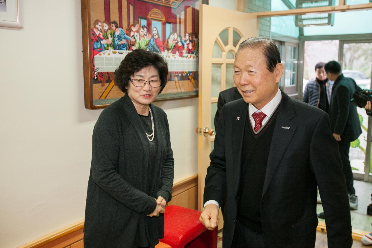 아동복지시설 산타데이 위문(모세스영아원)